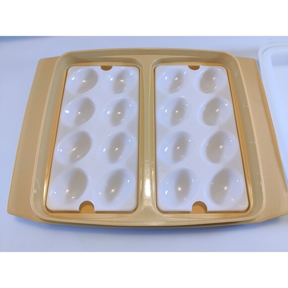 Vintage Tupperware Deviled Egg Keeper 723-3 Carrier & Lid 722-3 Egg Tray 665-4 - Picture 4 of 10